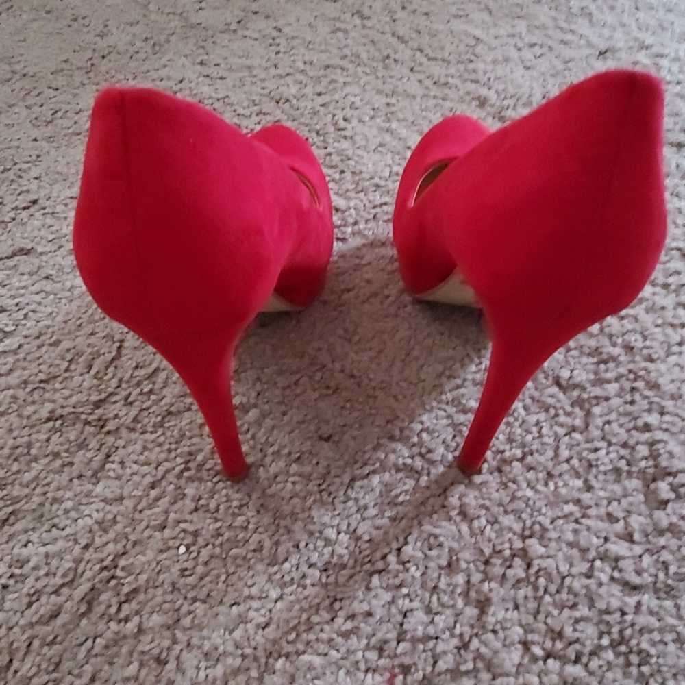 Shoes - Picture 3 of 3